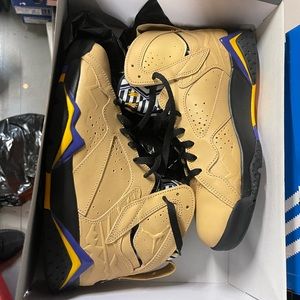Nike Air Jordan 7 retro SE size 8 and 9 vachetta tan / taxi/dark/ concord black